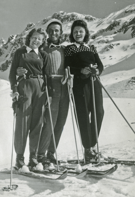 Skiing in Davos in 1930